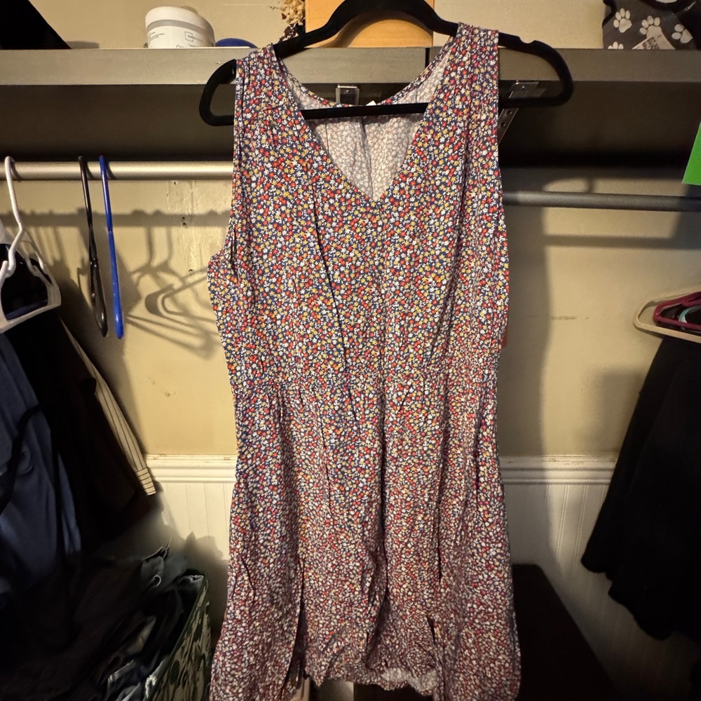 Old Navy Multicolor Floral V-Neck Sleeveless Mini Dress